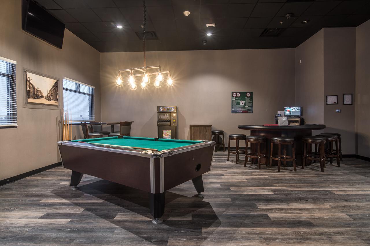 Astoria Extended Stay & Event Center Dickinson Exteriér fotografie